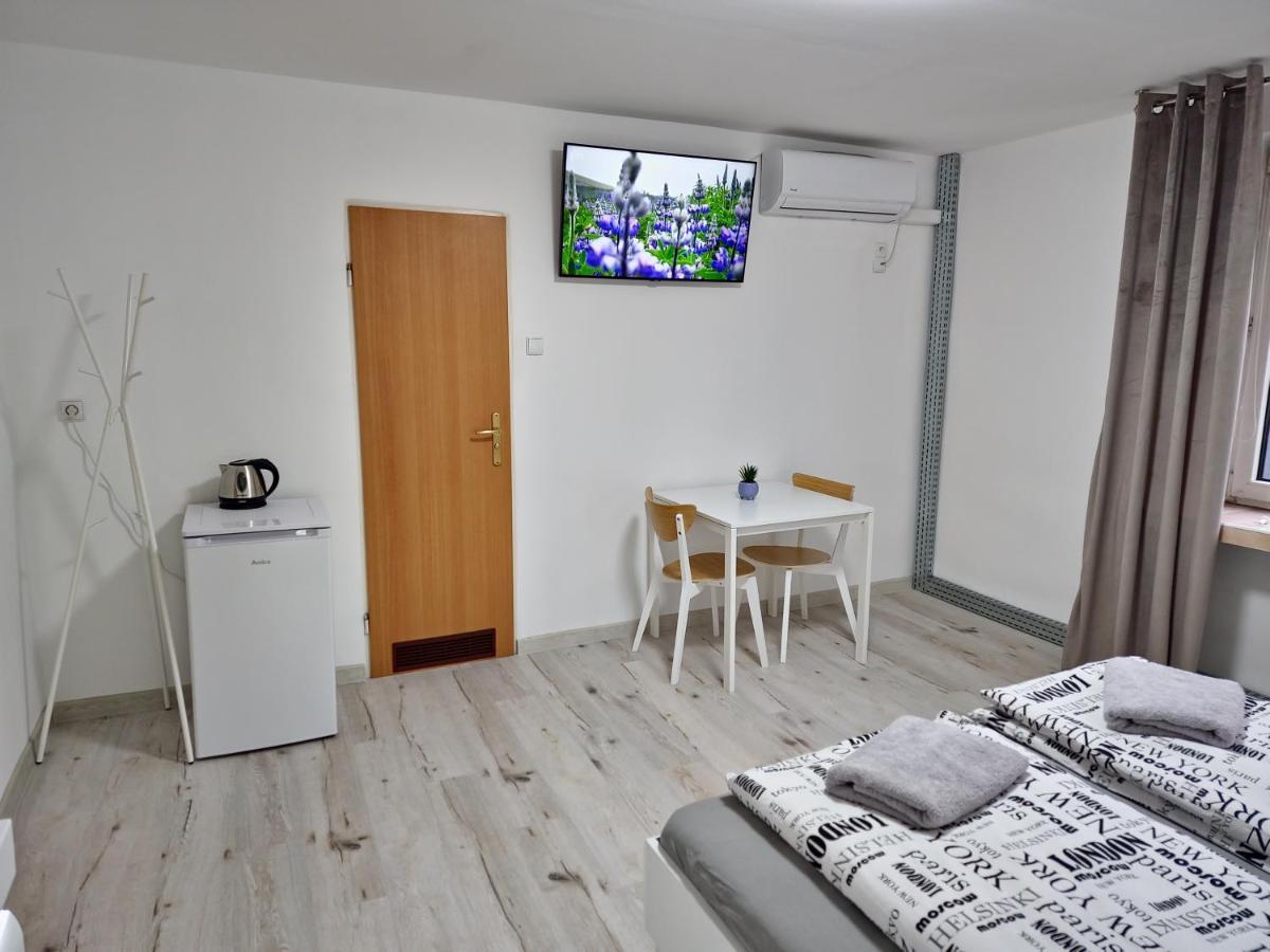 Apartamento Kukabura Katowice Exterior foto